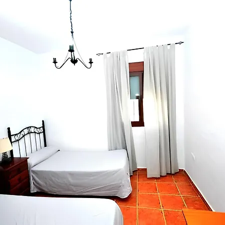 De Vacaciones Con Piscina Y Jardin Privado En - Es-180-13 Villa *