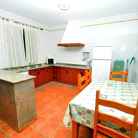De Vacaciones Con Piscina Y Jardin Privado En - Es-180-13 Villa *